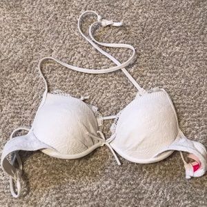 White lace bikini top 💘